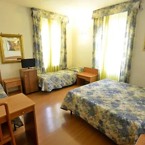 3* Hotell Tirreno
